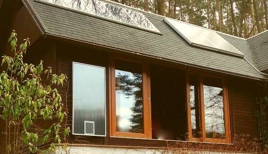 Teplovzdusny solarni panel na chatu